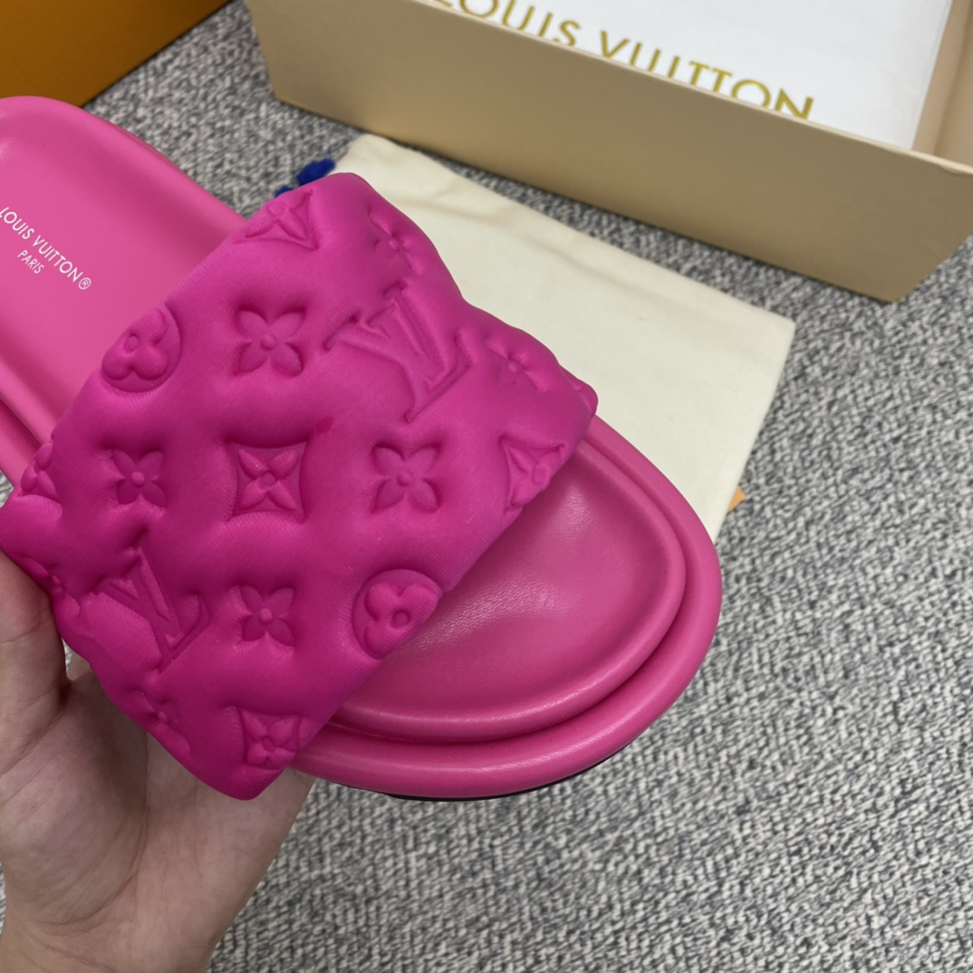 LV/路易威登 1v驴牌|𝟐𝟎𝟐𝟐春夏浮雕厚底 魔术贴拖鞋