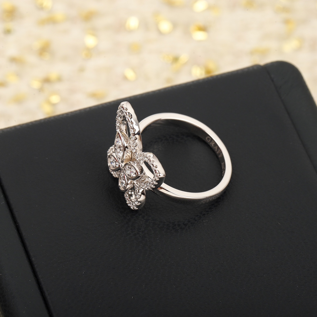 【】 幻影蝴蝶戒指 官网47 000+ 认准唯一一家真正购入珠宝类官网开发的，可订做真金真钻，只做对版官