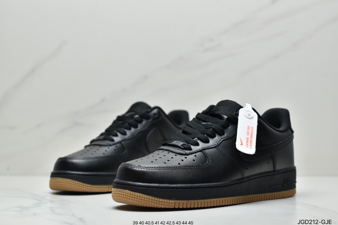 180 Nike Air Force 1’07”Black/Gum”空军一号经典低帮百搭DZ4404-001