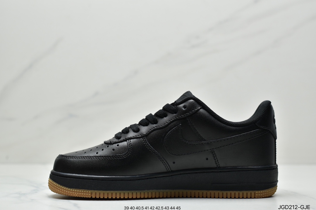 180 Nike Air Force 1’07”Black/Gum”空军一号经典低帮百搭DZ4404-001