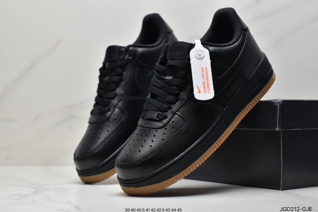 180 Nike Air Force 1’07”Black/Gum”空军一号经典低帮百搭DZ4404-001