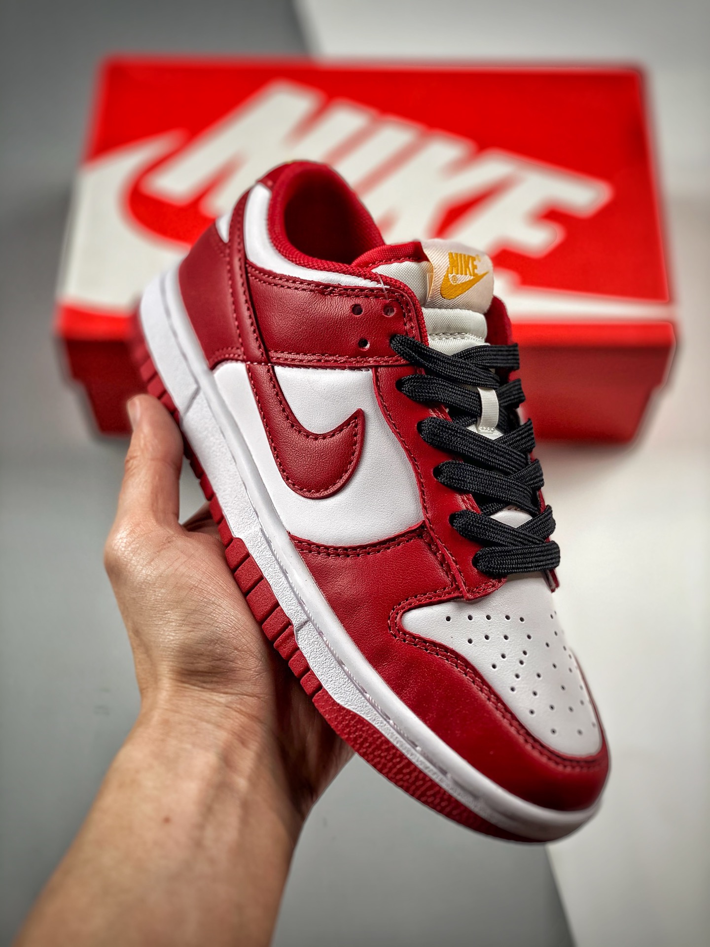 -4 Nk Dunk SB Low rojo y blanco, producción original de fábrica, fotos reales de estreno, material de primera capa orig…