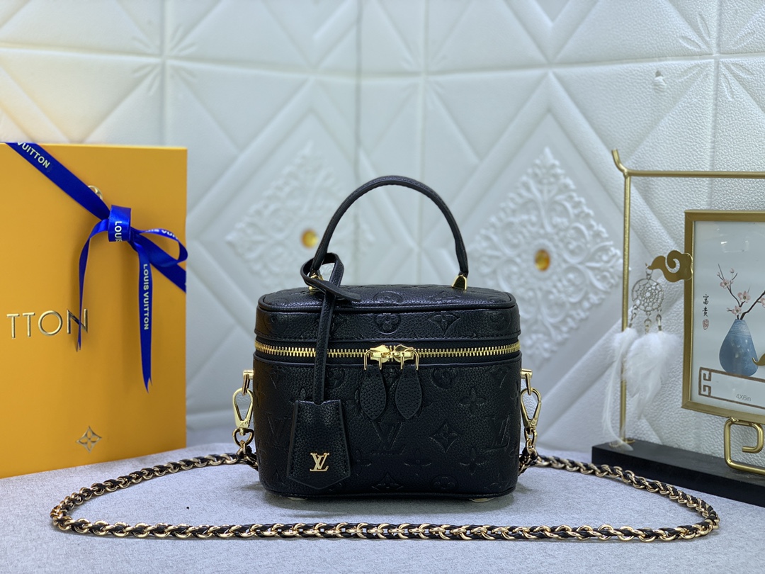 Louis Vuitton Bags Handbags Weave Sheepskin Fall/Winter Collection Vanity Chains M57118