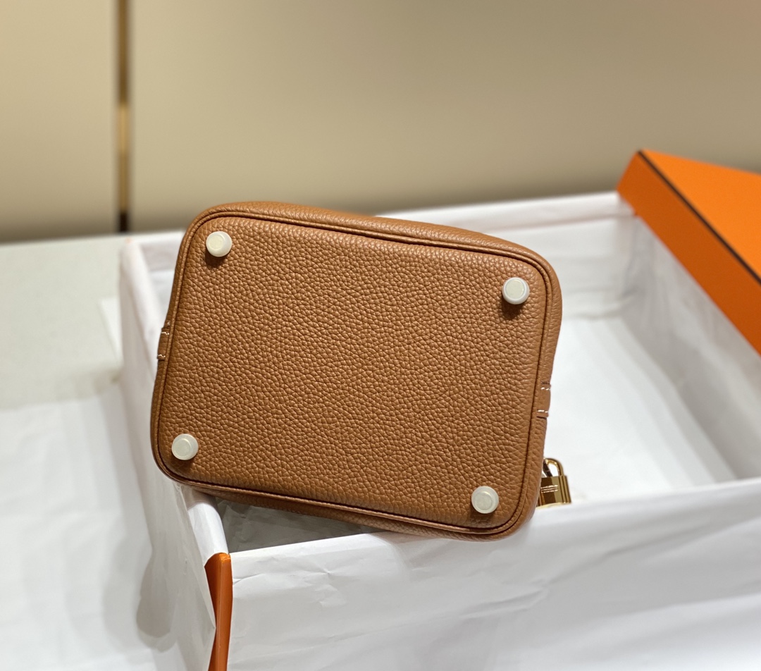 Hermes Picotin Lock 18 Brown Leather Bucket Bag with Gold Hardware 7 i1655091320 5714 2
