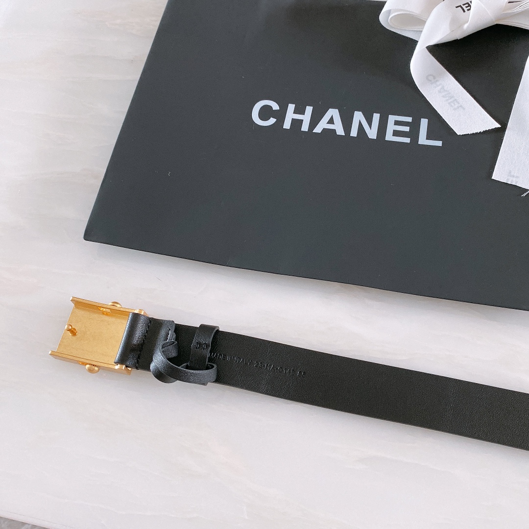 chanel香奈儿新款CC标志复古鎏