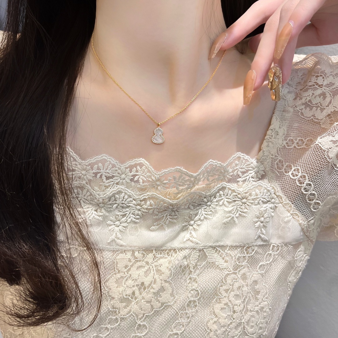 NO:103013,Kirin white shell gourd necklace material s925 silver, Kirin necklace, qeelin, necklace19860909麒麟白贝葫芦项链 材质s925银,麒麟项链,qeelin,necklace,Jewelry