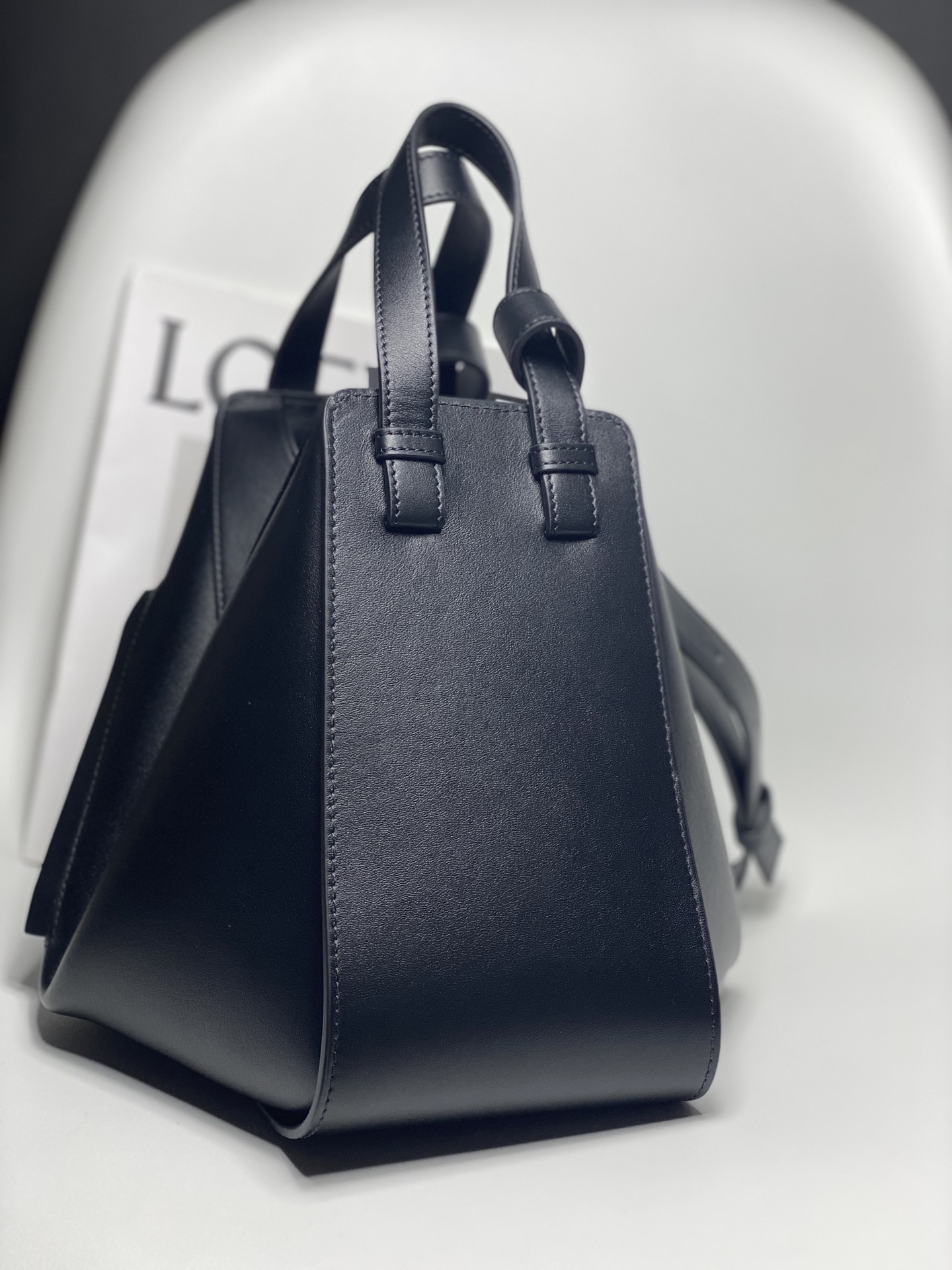 Loewe2022联名的是曾经超火现