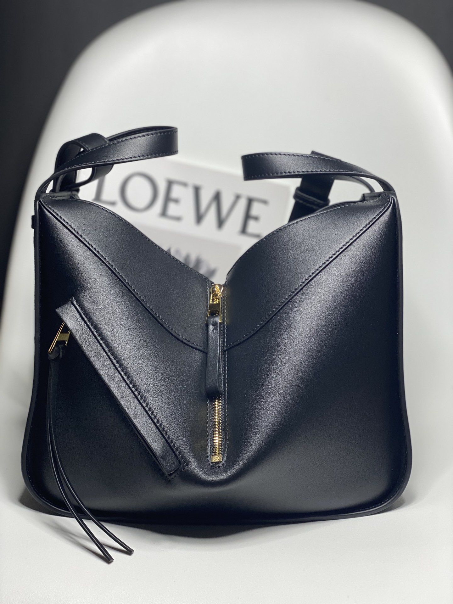 Loewe2022联名的是曾经超火现