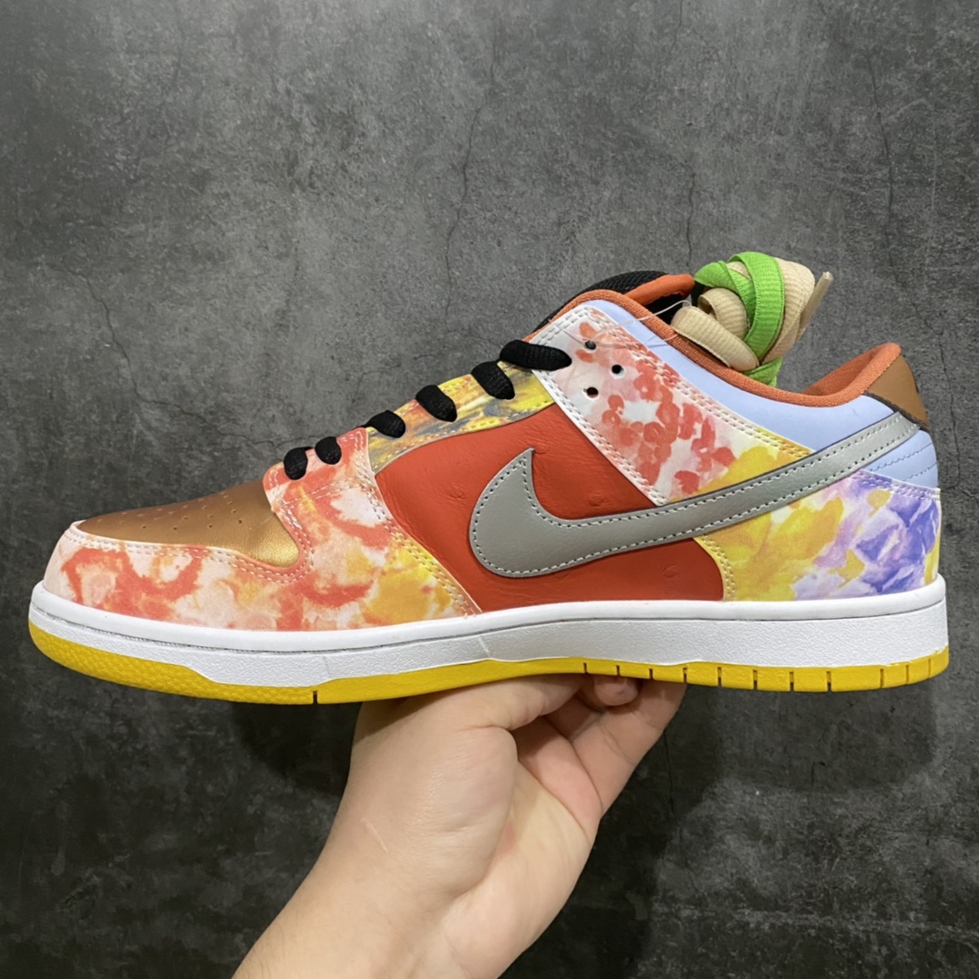 图片[2]-NK SB Dunk Low Pro \”Street Hawker\” 食神鸳鸯 Top纯原生产线出品 代表历史最强FK 市售唯一正确对版 原版礼盒 配件齐全（双倍邮费） 花费重金开发定制礼盒 全套包装 鞋身原厂透芯头层牛皮 皮料等待3个月 鞋面高频3D打印、后跟电绣 原档案数据制作 原楦原纸板开发 匹配原版98%以上 后跟垫棉独家呈现 后跟反口里弧度正确 全新后跟电绣 电绣针数与ZP一致 货号：BQ6817 尺码：36 36.5 37.5 38 38.5 39 40 40.5 41 42 42.5 43 44 44.5 45 46-选品中心