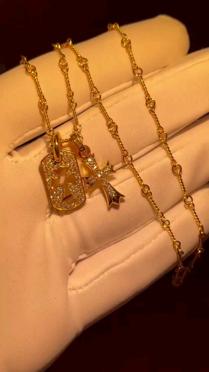 Custom Gold-Plated Diamond Setting, Necklace Pendant