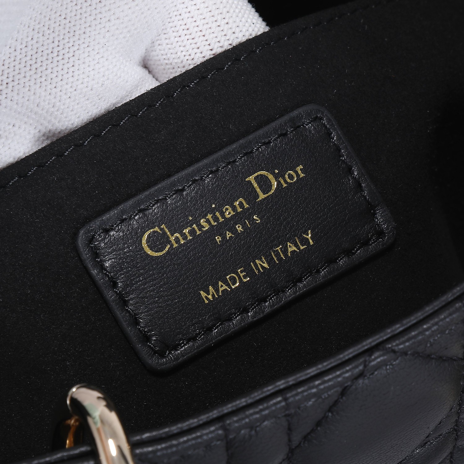迪奥Dior顶级进口原厂皮戴妃包横款LadyD-Joy手袋凸显r系列标志性的简约美学体现了Dior对优雅
