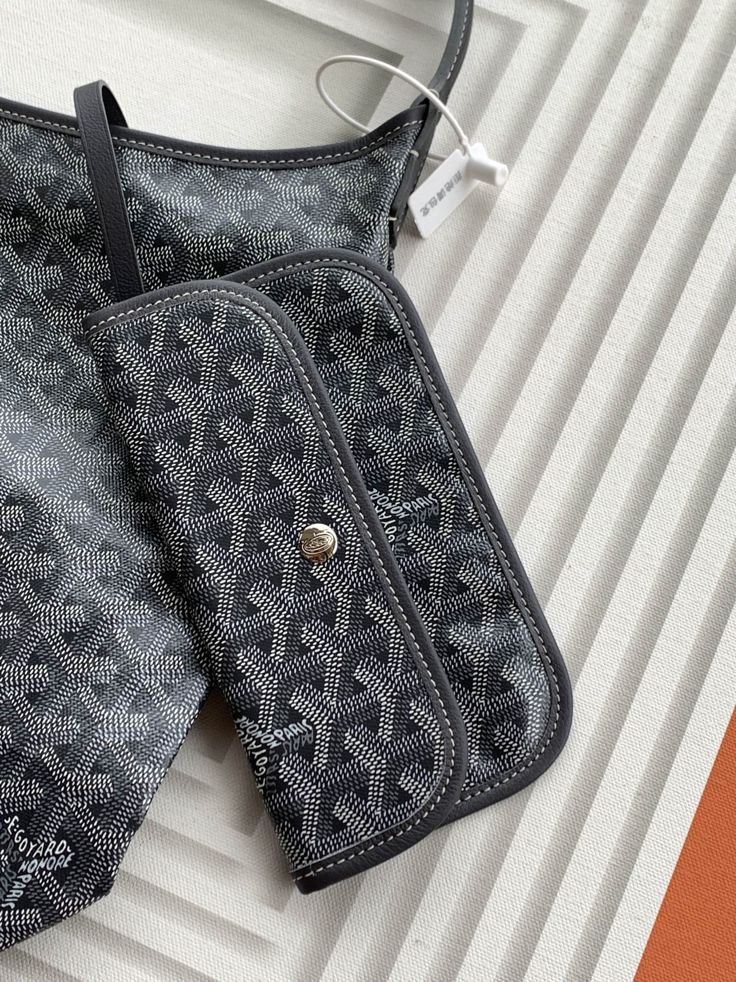 The popular Goyard BOHEME HoBo