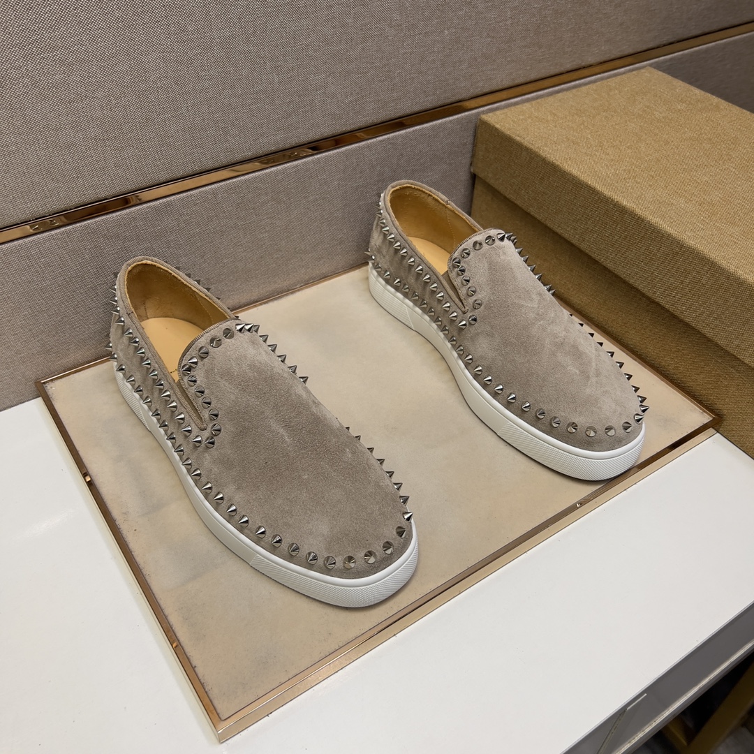 J5  Christian Louboutin 男士休闲一脚蹬鞋 2022z柜同步发售 🔶