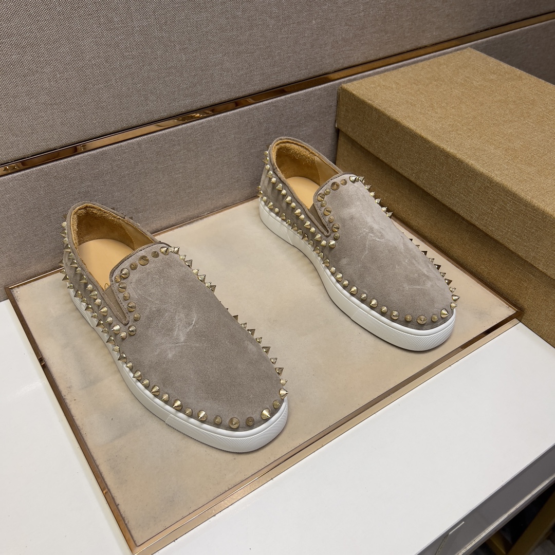 J5  Christian Louboutin 男士休闲一脚蹬鞋 2022z柜同步发售 🔶