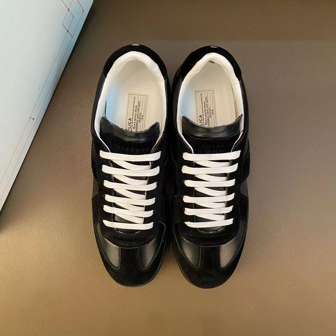 I5  高品质😍 欧美大师设计简洁高档大气，专柜品质值得信赖，面料进口顶级牛皮 。😍 羊皮内里🐑 做工精细，专柜原版大底，上脚舒适百搭，潮男乐福专属定制，小 麦昆 Alexander McQueen  适合司机户外行车🚗 休闲鞋系列之首 男鞋