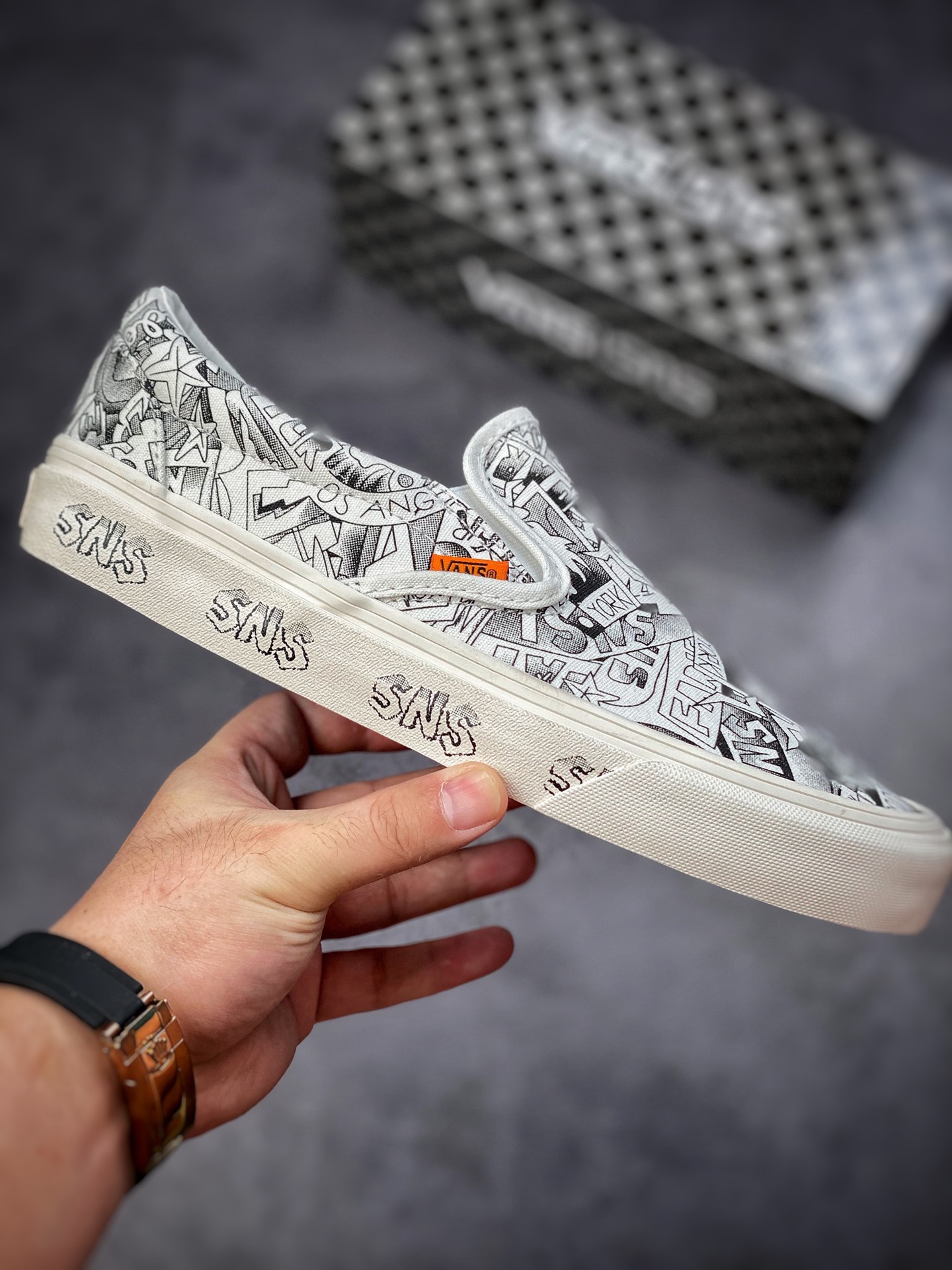 150 Sneakersntuff LA x Vans Vault 安娜联名一脚蹬系列