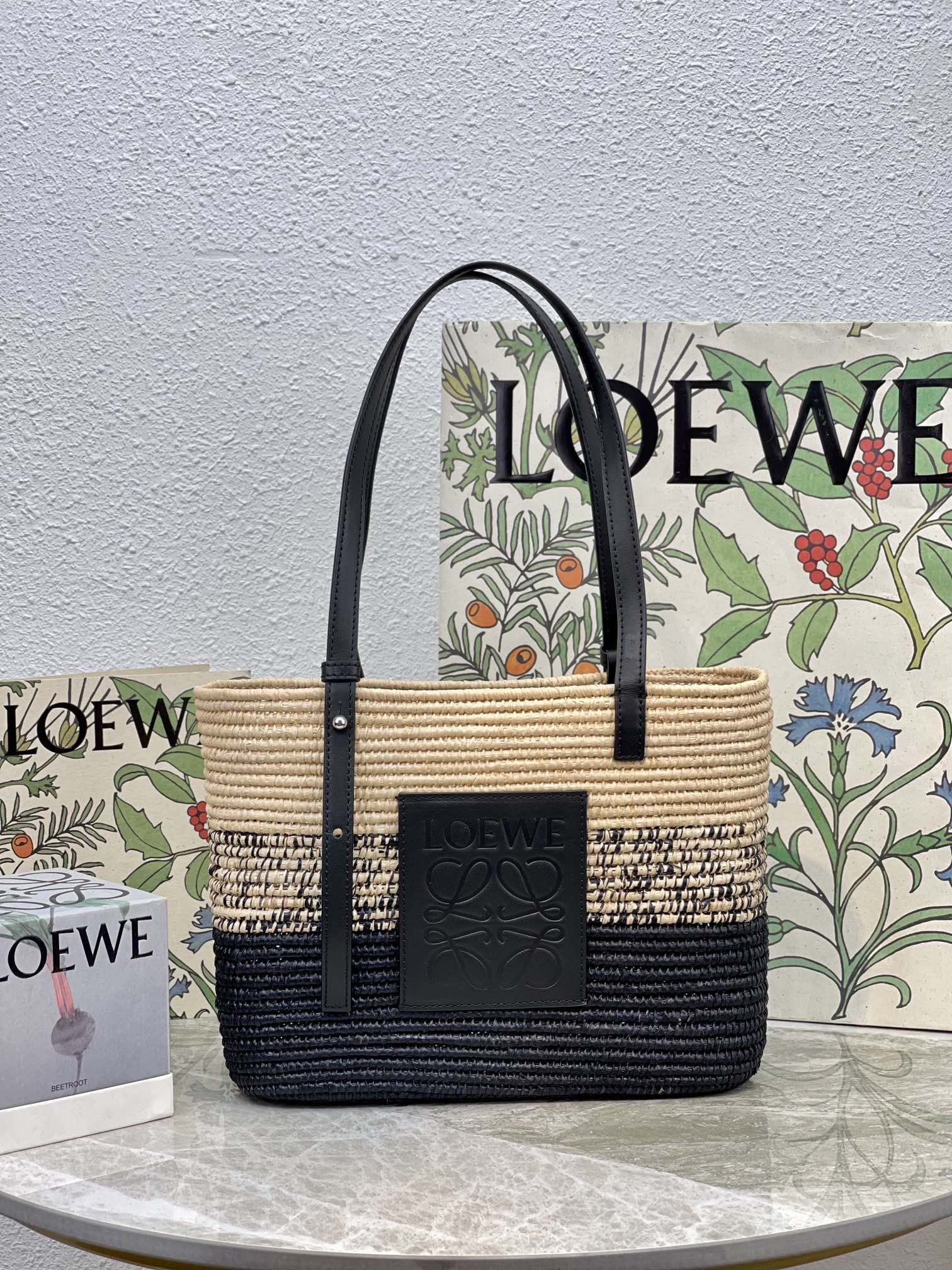 Loewe  菜篮子包 2