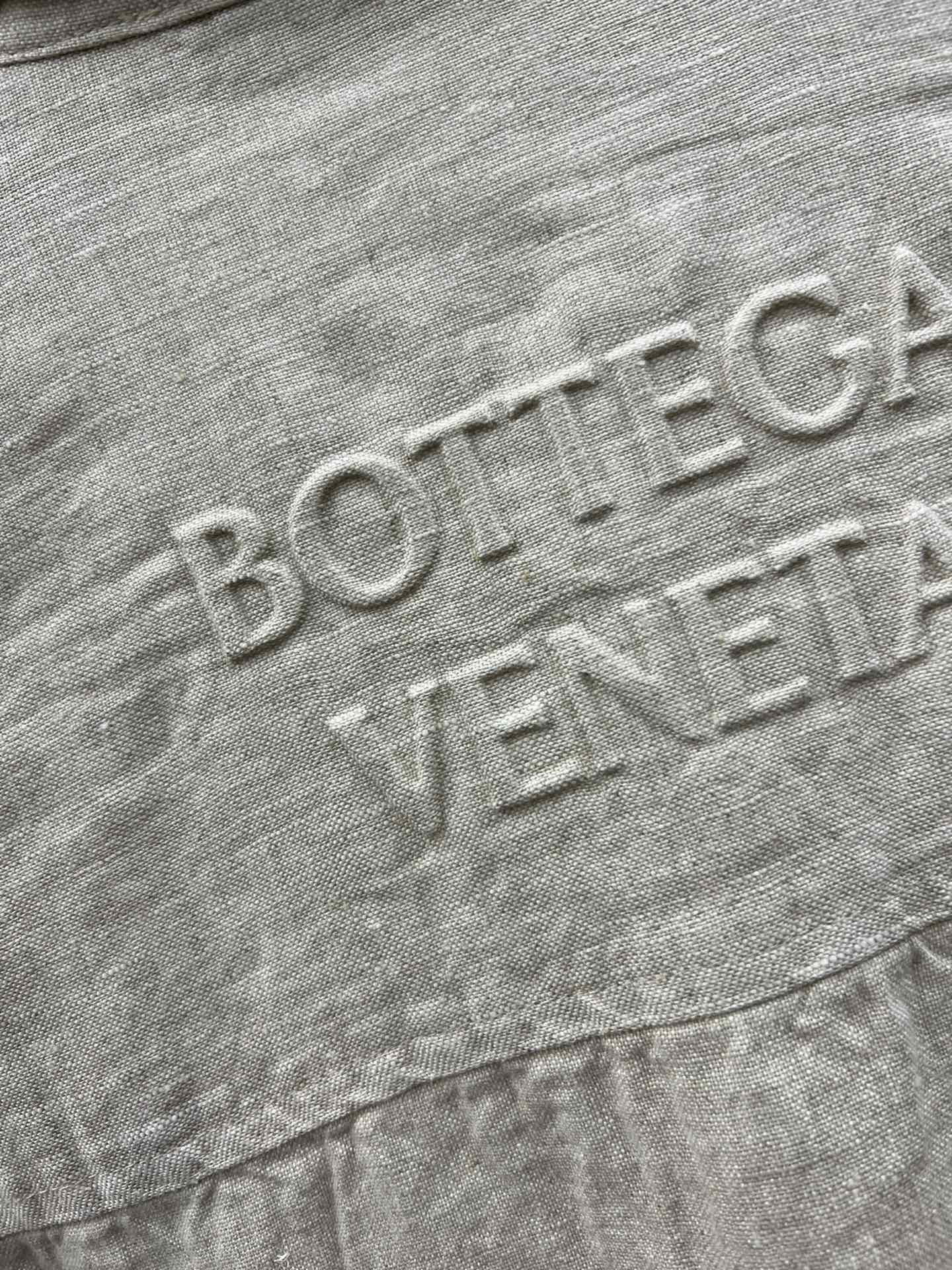 2SS新款BV家族双口袋棉麻混纺衬衫外套立体浮雕LOGO点缀隐藏拉链衬衣"