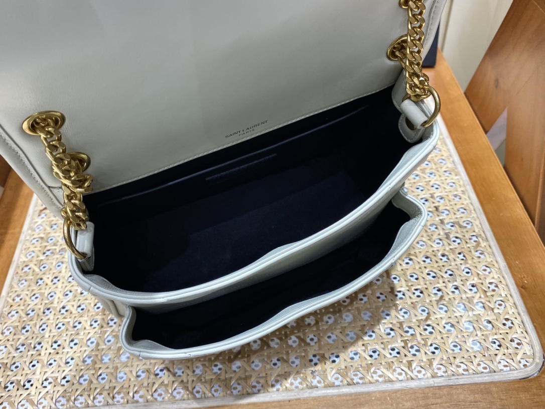 Saint laurent Ysl 𝑵𝒊𝒌𝒊 𝑳𝒂𝒎𝒃 22CM 小羊皮邮差包 533037/奶白色