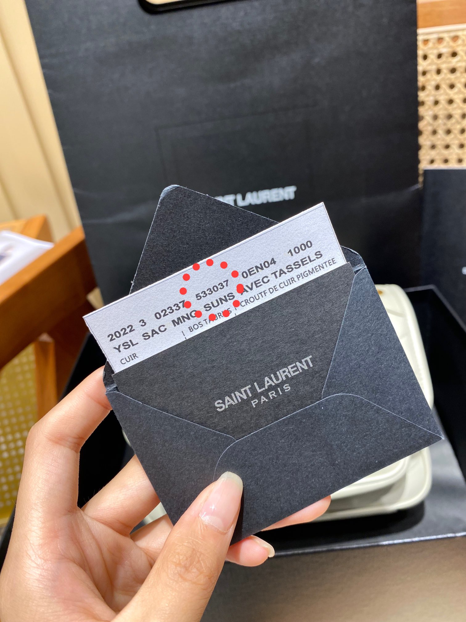 Saint laurent Ysl 𝑵𝒊𝒌𝒊 𝑳𝒂𝒎𝒃 22CM 小羊皮邮差包 533037/奶白色
