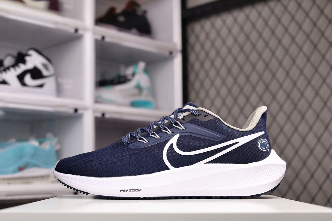 G0 公司级 NK Zoom Pegasus 39 超级飞马涡轮增压马拉松 登月39代休闲运动慢跑鞋 原档案数据开发纸版楦型 内里嵌入定型海绵 中底搭载前Zoom+全掌React配置鞋