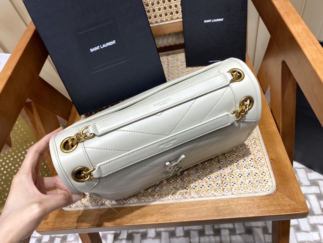 Saint laurent Ysl 𝑵𝒊𝒌𝒊 𝑳𝒂𝒎𝒃 28CM 小羊皮邮差包 498894/奶白色