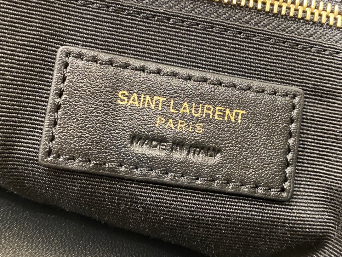Saint laurent Ysl 𝑵𝒊𝒌𝒊 𝑳𝒂𝒎𝒃 28CM 小羊皮邮差包 498894/奶白色