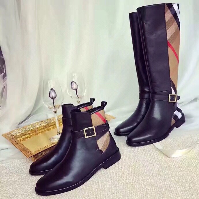 “Burberry House Check Short and Long Boots with Sheepskin and Leather Materials” - 图片 1