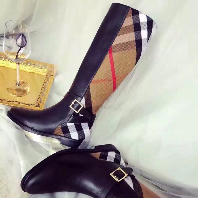 “Burberry House Check Short and Long Boots with Sheepskin and Leather Materials” - 图片 8