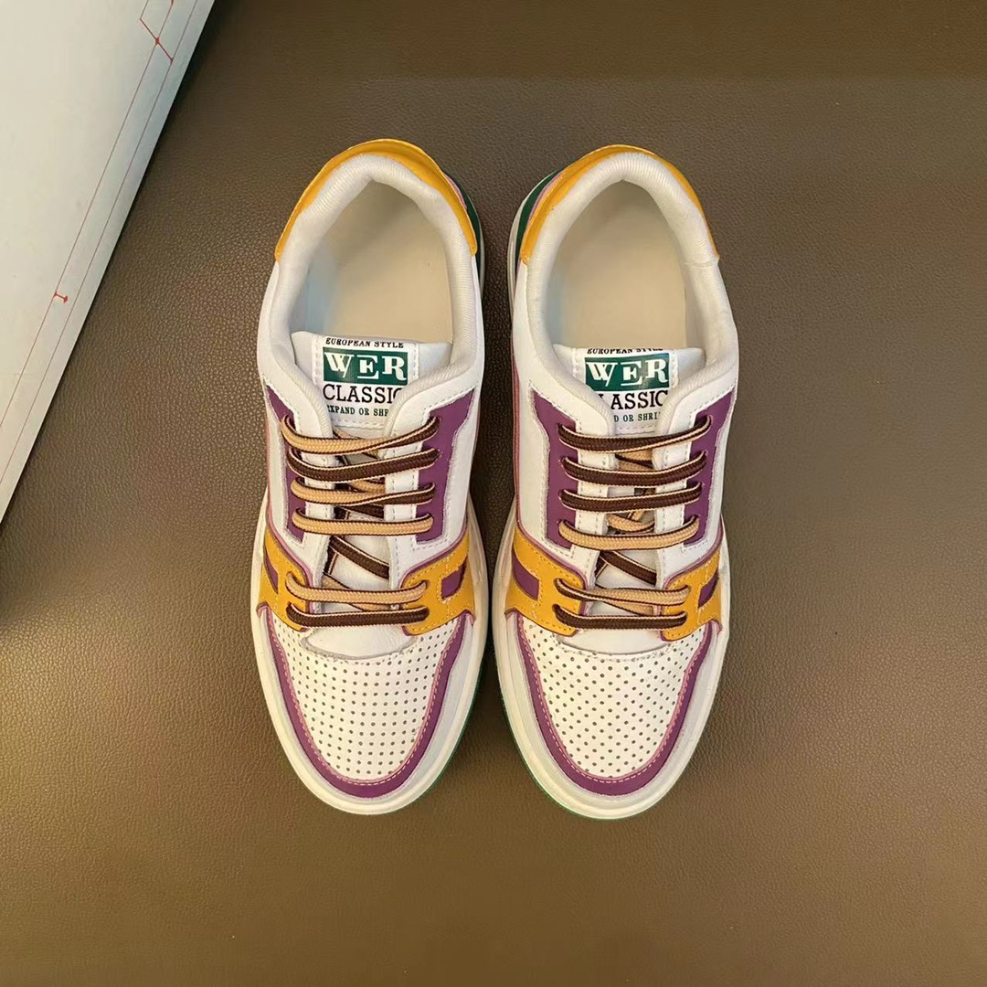 I0  高品质😍 欧美大师设计简洁高档大气，专柜品质值得信赖，面料进口顶级牛皮 。😍 羊皮内里🐑 做工精细，专柜原版大底，上脚舒适百搭，潮男乐福专属定制，小 麦昆 Alexander McQueen  适合司机户外行车🚗 休闲鞋系列之首 男鞋