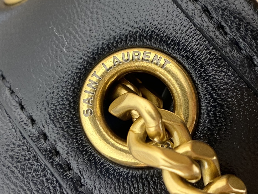 Saint laurent Ysl 𝑵𝒊𝒌𝒊 𝑳𝒂𝒎𝒃 22CM 小羊皮邮差包 533037/黑色
