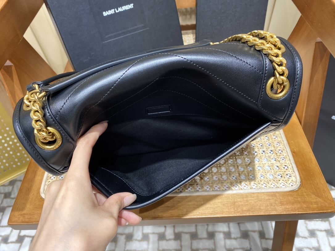 Saint laurent Ysl ๐ต๐๐๐ ๐ณ๐๐๐ 28CM ๅฐ็พ็ฎ้ฎๅทฎๅ
498894/้ป่ฒ