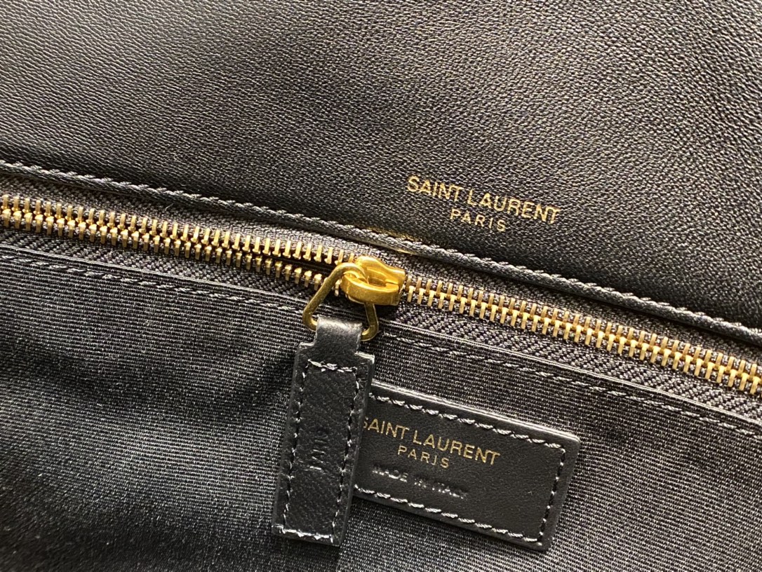 Saint laurent Ysl ๐ต๐๐๐ ๐ณ๐๐๐ 28CM ๅฐ็พ็ฎ้ฎๅทฎๅ
498894/้ป่ฒ