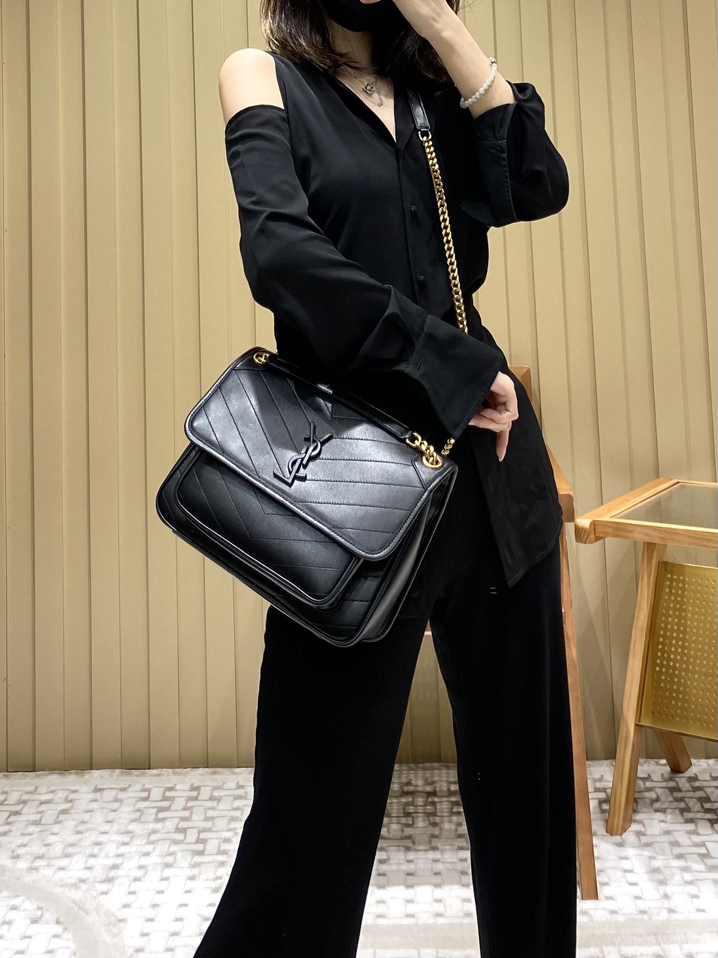 Saint laurent Ysl ๐ต๐๐๐ ๐ณ๐๐๐ 28CM ๅฐ็พ็ฎ้ฎๅทฎๅ
498894/้ป่ฒ