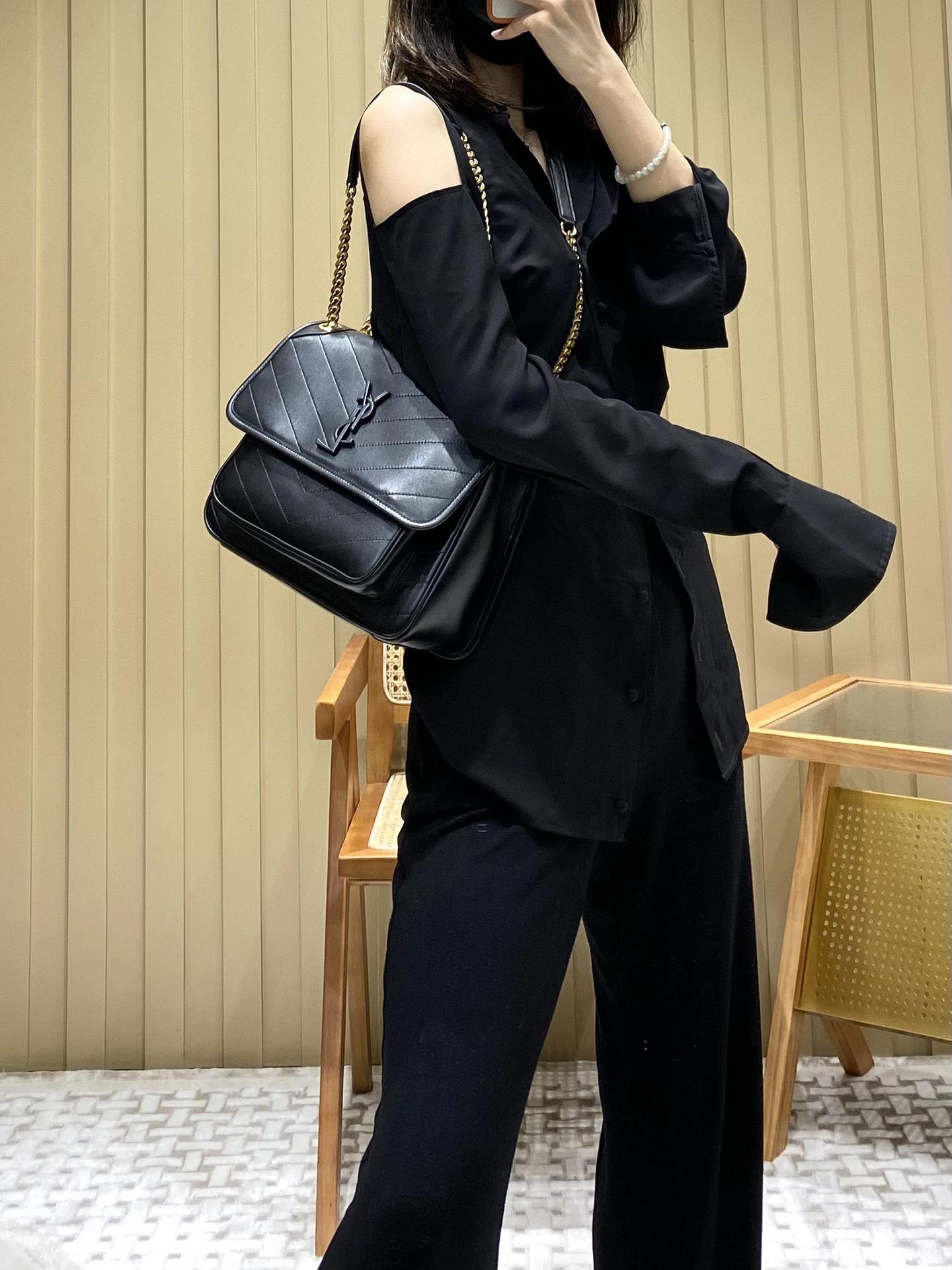 Saint laurent Ysl ๐ต๐๐๐ ๐ณ๐๐๐ 28CM ๅฐ็พ็ฎ้ฎๅทฎๅ
498894/้ป่ฒ