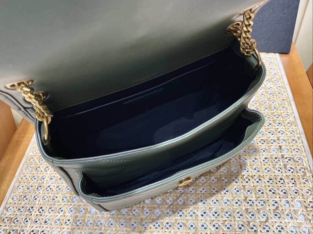 Saint laurent Ysl 𝑵𝒊𝒌𝒊 𝑳𝒂𝒎𝒃 22CM 小羊皮邮差包 533037/橄榄绿
