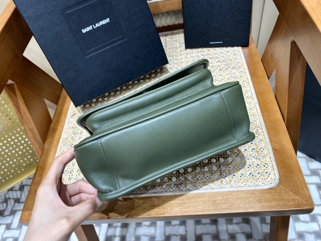 Saint laurent Ysl 𝑵𝒊𝒌𝒊 𝑳𝒂𝒎𝒃 22CM 小羊皮邮差包 533037/橄榄绿