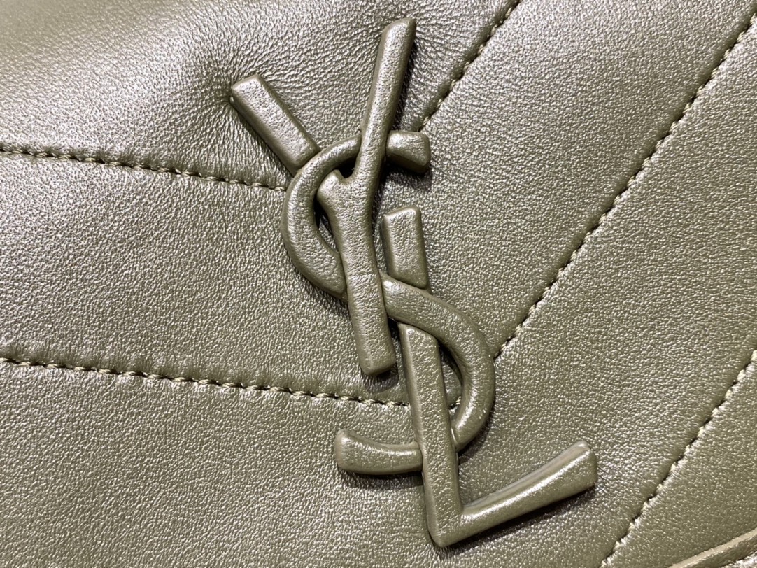 Saint laurent Ysl 𝑵𝒊𝒌𝒊 𝑳𝒂𝒎𝒃 22CM 小羊皮邮差包 533037/橄榄绿