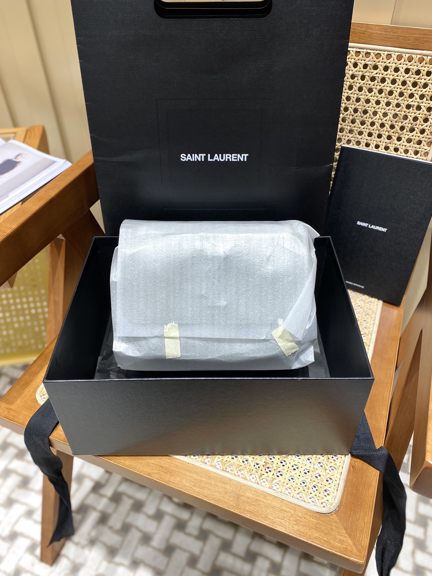 Saint laurent Ysl 𝑵𝒊𝒌𝒊 𝑳𝒂𝒎𝒃 22CM 小羊皮邮差包 533037/橄榄绿