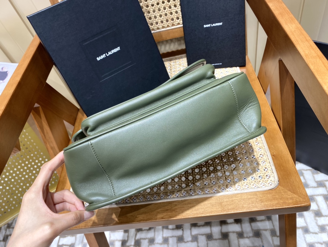 Saint laurent Ysl 𝑵𝒊𝒌𝒊 𝑳𝒂𝒎𝒃 28CM 小羊皮邮差包 498894/橄榄绿