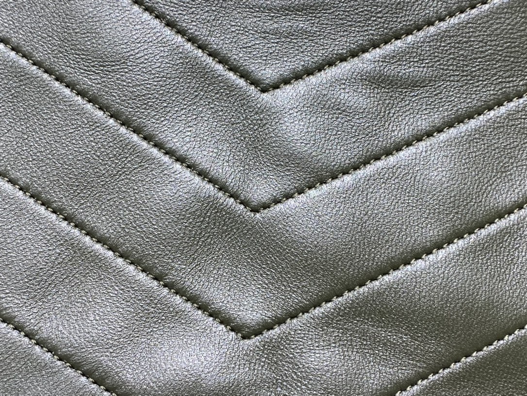 Saint laurent Ysl 𝑵𝒊𝒌𝒊 𝑳𝒂𝒎𝒃 28CM 小羊皮邮差包 498894/橄榄绿