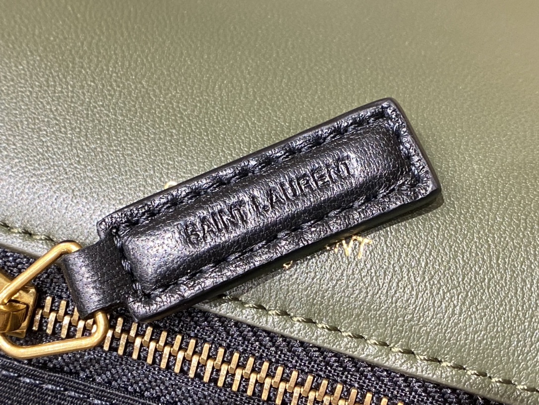 Saint laurent Ysl 𝑵𝒊𝒌𝒊 𝑳𝒂𝒎𝒃 28CM 小羊皮邮差包 498894/橄榄绿