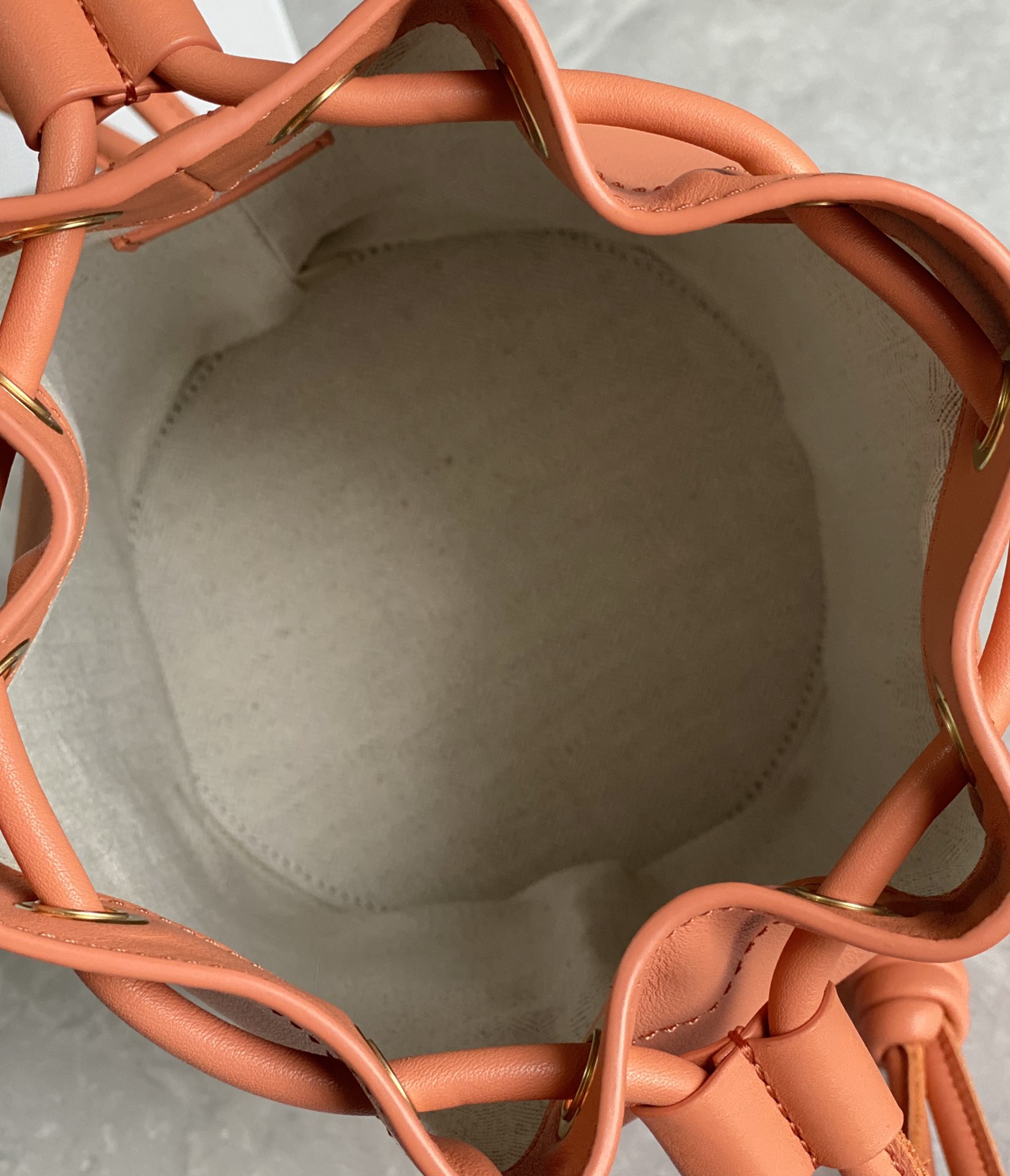 LOEWE罗意威 Sailor 抽绳水桶包 0678橘色