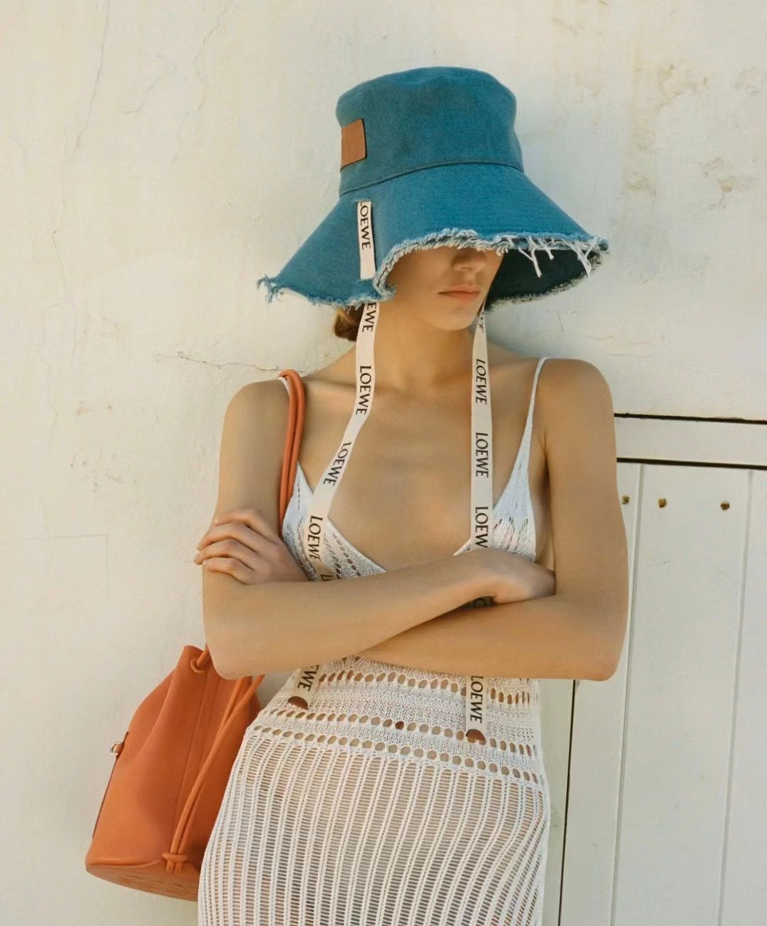 LOEWE罗意威 Sailor 抽绳水桶包 0678橘色