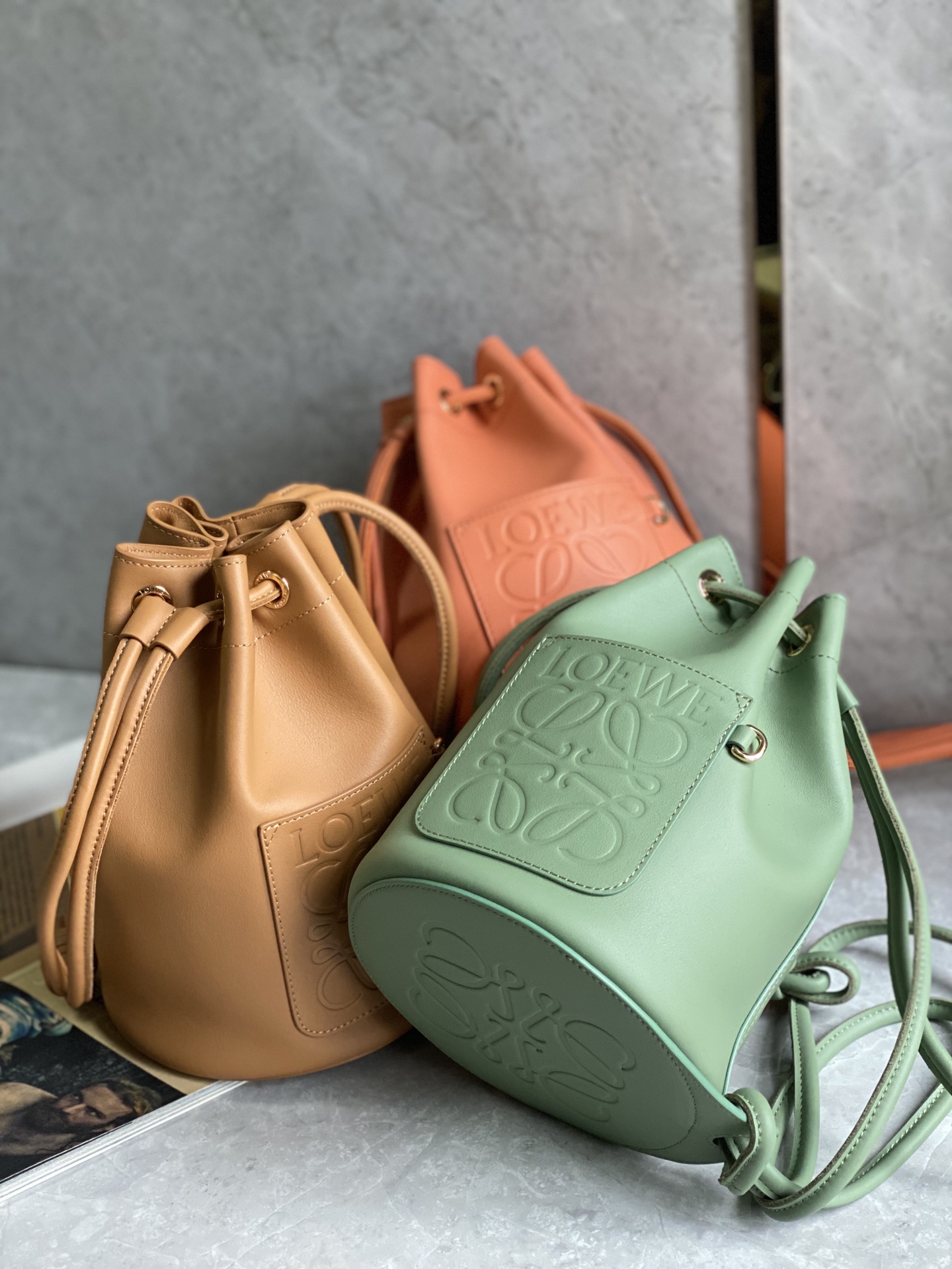 LOEWE罗意威 Sailor 抽绳水桶包 0678橘色