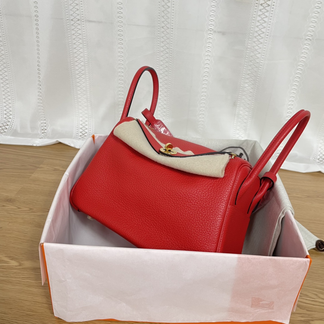 NO:717924,Lindy 26cm flag red, gold buckle, imported TC leather, handmade wax thread, full leather with good gloss ~, Hermes, hermes, Hermes,19860909Lindy 26cm 国旗红 金扣 进口TC皮 手工蜡线 皮质饱满光泽度好～,爱马仕,hermes,Hermes,,Bag