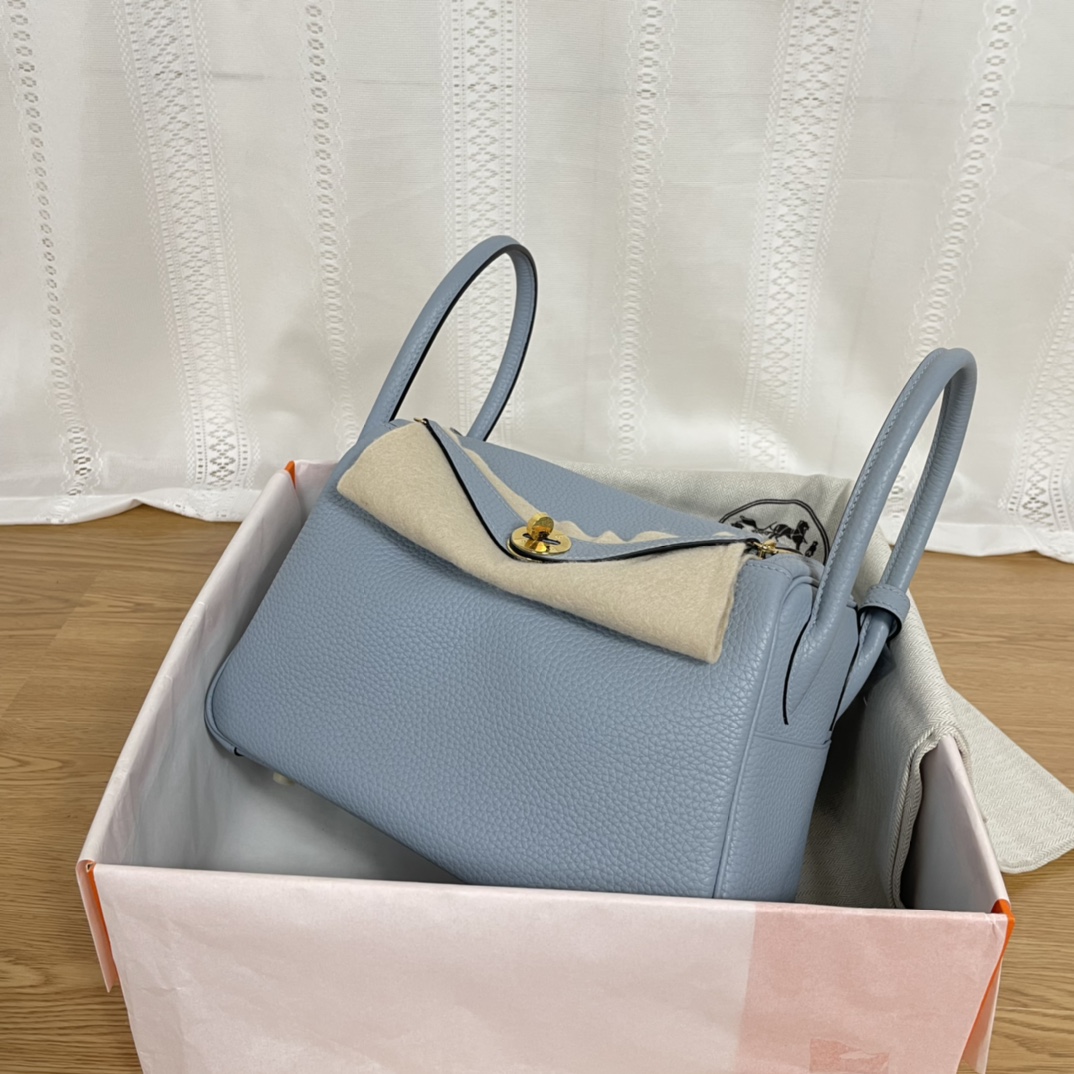 NO:717901,Lindy 26cm, linen blue, gold buckle, imported TC leather, handmade wax thread, full leather with good gloss ~, Hermes, hermes, Hermes,19860909Lindy 26cm 亚麻蓝 金扣 进口TC皮 手工蜡线 皮质饱满光泽度好～,爱马仕,hermes,Hermes,,Bag