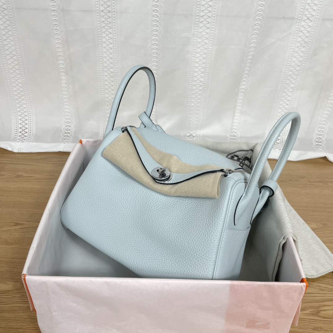 NO:717936,Lindy 26cm Holy Grail Blue Silver Buckle Imported TC Leather Handmade Waxed Thread Full Leather with Good Gloss~, Hermes, hermes, Hermes,19860909Lindy 26cm 圣杯蓝 银扣 进口TC皮 手工蜡线 皮质饱满光泽度好～,爱马仕,hermes,Hermes,,Bag