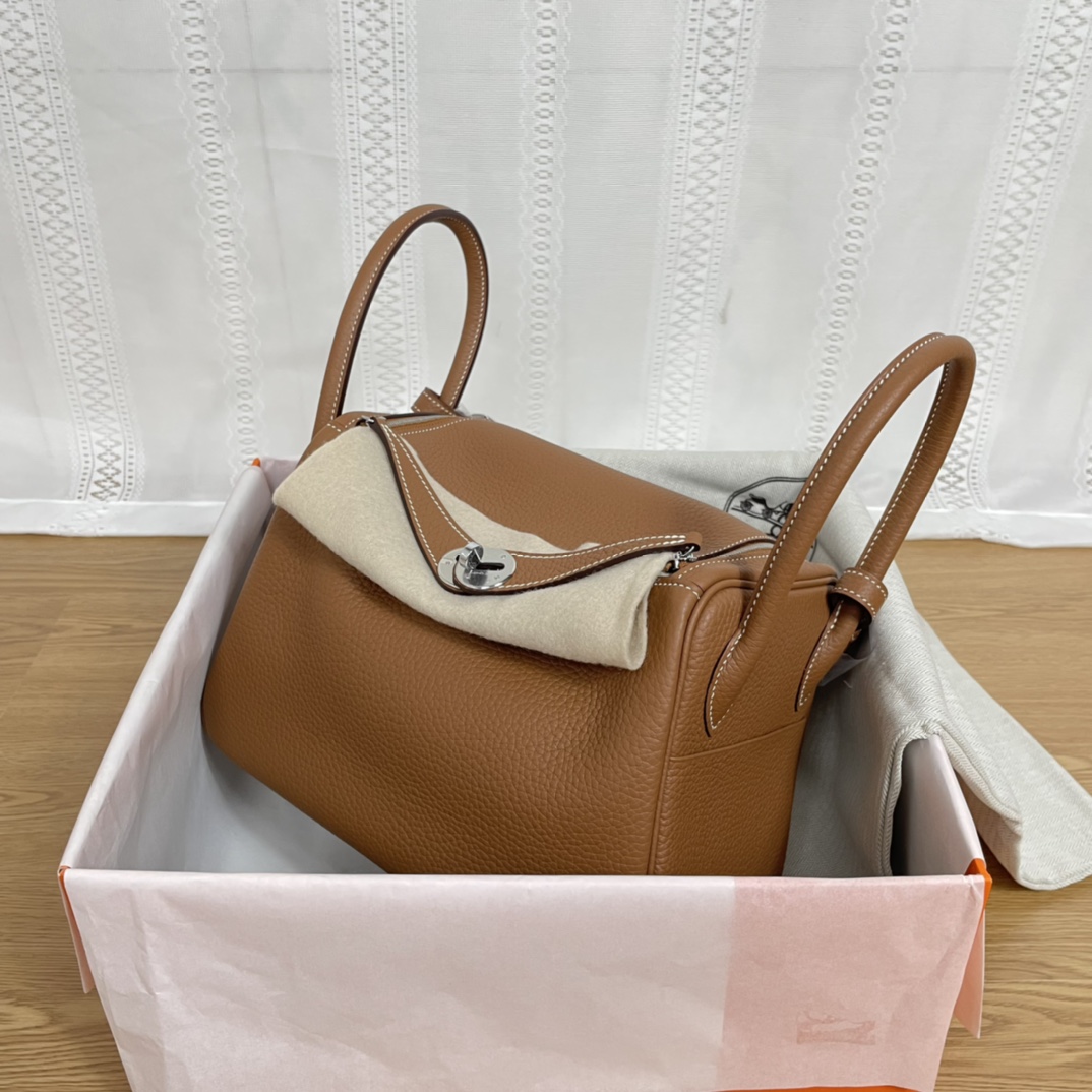 NO:717933,Lindy 26cm golden brown, silver buckle, imported TC leather, handmade wax thread, full leather with good gloss ~, Hermes, hermes, Hermes,19860909Lindy 26cm 金棕 银扣 进口TC皮 手工蜡线 皮质饱满光泽度好～,爱马仕,hermes,Hermes,,Bag