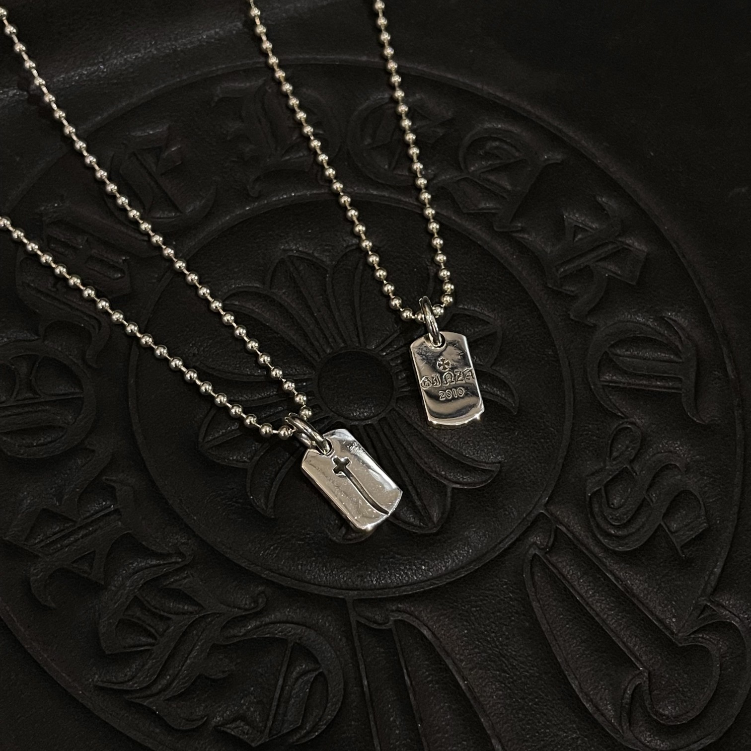 Chrome Hearts 𝐂𝐡𝐫𝐨𝐦𝐞 𝐡𝐞𝐚𝐫𝐭𝐬克罗心 流星十字项链